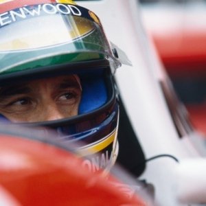 Ayrton Senna in un primo piano tratto dal film Senna