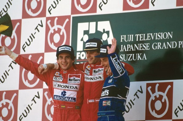 Ayrton Senna sul podio nel film Senna: 192442 - Movieplayer.it