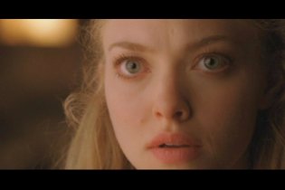 Cappuccetto Rosso Sangue - Trailer Italiano