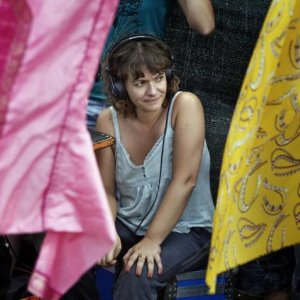 La regista Paola Randi sul set del film Into Paradiso (2010)