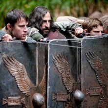 Channing Tatum, Mark Strong e Jamie Bell in una scena del film The Eagle of the Ninth