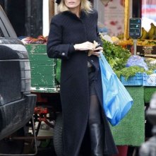 Kate Moss durante qualche spesa al Portobello Market di Notting Hills