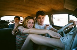 Kristen Stewart, Garrete Hedlung e Sam Riley in On the Road
