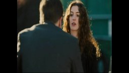 Amore ed altri rimedi - Clip 2