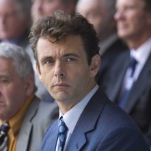 Michael Sheen in una scena del film Il maledetto United