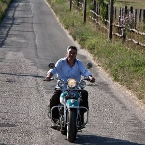 Gianni Di Gregorio in un'immagine del suo film Gianni e le donne