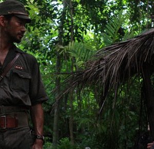 Yutaka Takenouchi con Mao Inoue nel film Oba: The Last Samurai