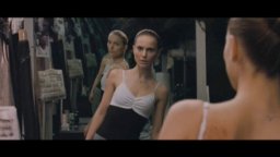 Il cigno nero - Clip 'Costume'