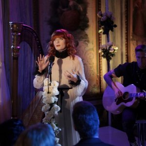 Florence and the Machine nell'episodio Panic Roommate di Gossip Girl