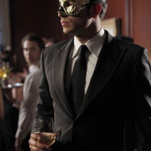 Zachary Levi in una sequenza dell'episodio Chuck Versus the Masquerade