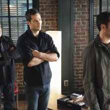 Ron Rifkin, Matthew Rhys e Luke MacFarlane nell'episodio Thanks For The Memories di Brothers & Sisters