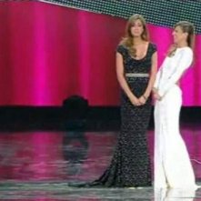 Belen Rodriguez ed Elisabetta Canalis a Sanremo 2011, seconda serata
