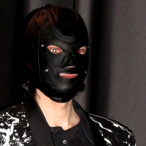 Berlinale 2011, premiere di Die Jungs vom Bahnhof Zoo: uno degli accompagnatori di Rosa Von Praunheim