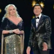 Gianni Morandi con Antonella Clerici a Sanremo 2011