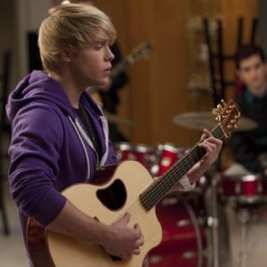 Chord Overstreet in una scena dell'episodio Comeback di Glee