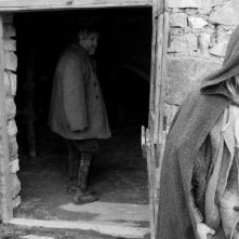 János Derzsi ed Erika Bok in The Turin Horse