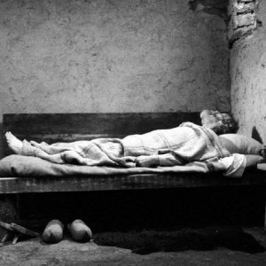 János Derzsi in una scena di The Turin Horse