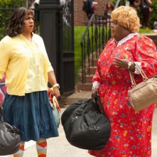 Martin Lawrence e Brandon T. Jackson nei panni di due agenti nella commedia Big Mommas: Like Father, Like Son