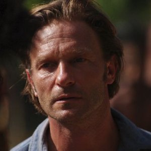 Thomas Kretschmann in un primo piano tratto dal film Dschungelkind