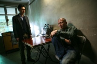 Una scena del film The Stool Pigeon