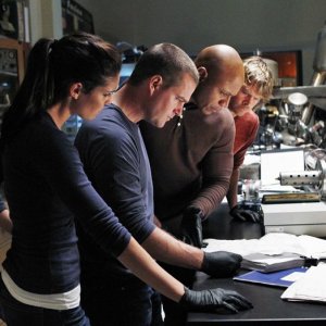 Daniela Ruah, Chris O'Donnell, LL Cool J e Eric Christian Olsen nell'episodio Empty Quiver di NCIS: Los Angeles