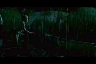 Piranha 3D - Clip 'Il babysitter'