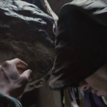 James Franco in una scena drammatica del film 127 Hours