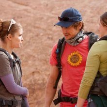James Franco, Kate Mara ed Amber Tamblyn in una sequenza del film 127 Hours