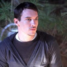 Jonathan Rhys Meyers in una scena del film Shelter