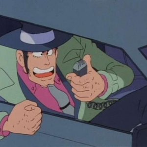 L'isp. Zenigata in una scena de Il tesoro di Al Capone della serie Lupin, l'incorreggibile Lupin