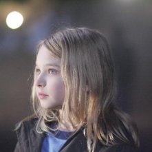 La piccola Brooklynn Proulx nel film Shelter