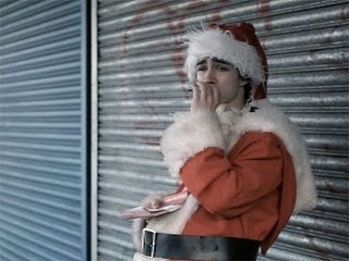 Misfits: Una scena della stagione 2 della serie