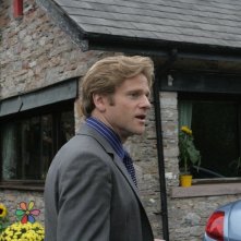 Adam Astill in una scena del film film Holy Water