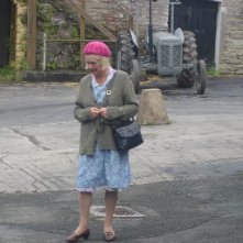 Chrissie Cotterill in una scena del film film Holy Water