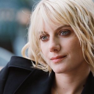 Mélanie Laurent nel film Requiem pour une tueuse