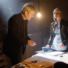 Tchéky Karyo e Mélanie Laurent nel film Requiem pour une tueuse