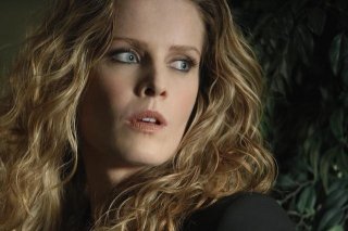 Rebecca Mader in un'immagine dell'episodio No Ordinary Powell di No Ordinary Family