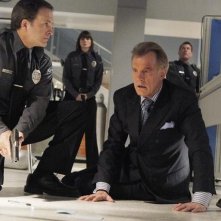 Stephen Collins e Michael Petrone nell'episodio No Ordinary Double Standard di No Ordinary Family