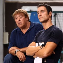 Maurizio Mattioli e Raoul Bova nella fiction Come un Delfino