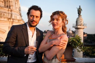 Stefano Accorsi con Vittoria Puccini nel film La vita facile