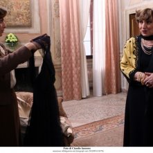 Alessandra Mastronardi e Piera Degli Esposti nella fiction Atelier Fontana - Le sorelle della moda