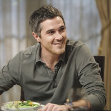 Dave Annable nell'episodio Safe at Home di Brothers & Sisters