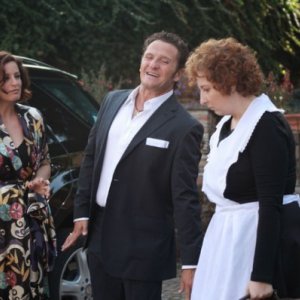 Enzo Salvi e Simona Borioni in una sequenza di Una cella in due