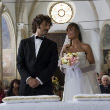 Guido Caprino e Roberta Giarrusso nell'episodio Matrimonio con delitto della serie Il commissario Manara