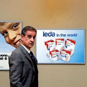 Toni Servillo in una immagine del drammatico Il gioiellino