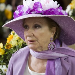 Valeria Valeri nell'episodio Matrimonio con delitto della serie Il commissario Manara