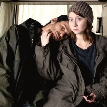 Anna Maria Mühe con Max von Thun nel film In der Welt habt ihr Angst