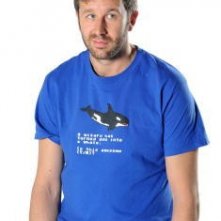 Chris O'Dowd è Roy in una foto promozionale della stagione 4 di IT Crowd