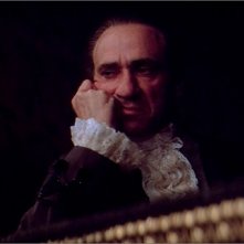 F. Murray Abraham in una sequenza del film Amadeus (1984)