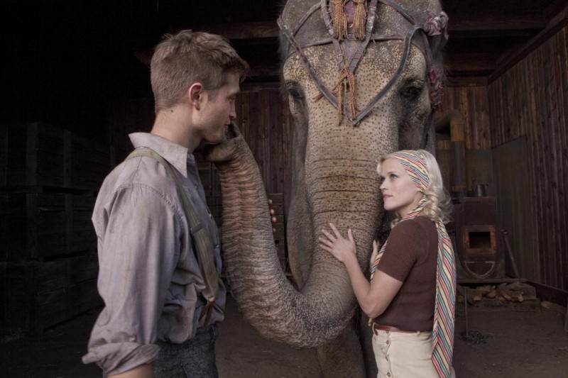 Robert Pattinson E Reese Witherspoon In Una Scena Del Film Come L Acqua Per Gli Elefanti 195023